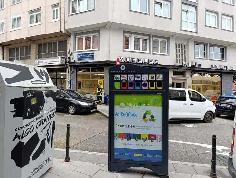 Minipunto A Coruña 06, cara traseira