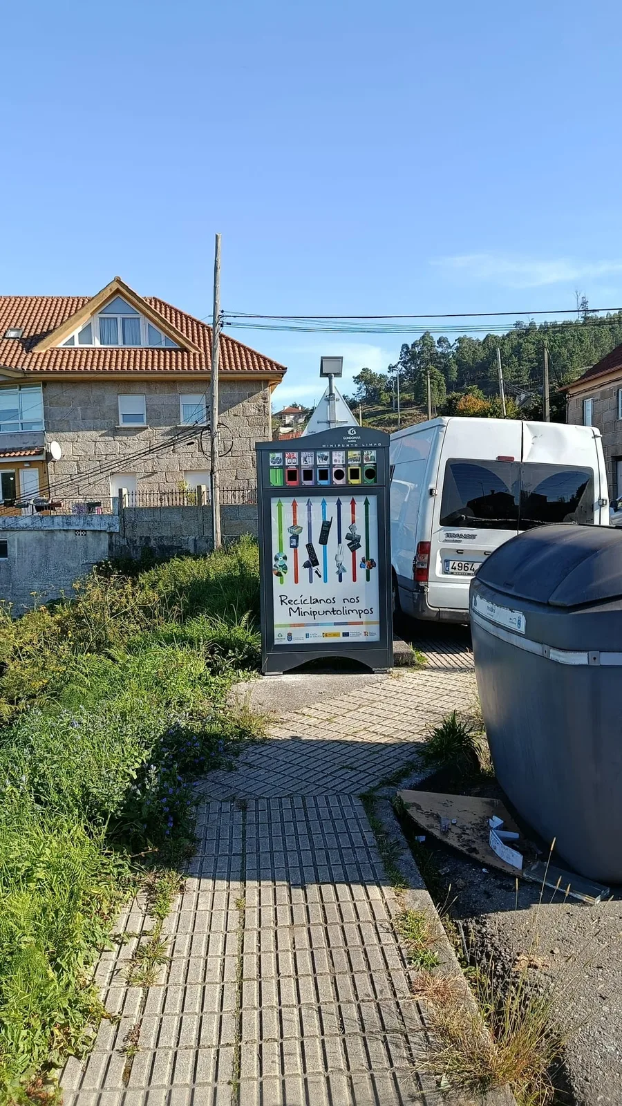 Minipunto Gondomar 10, foto 1 de 2